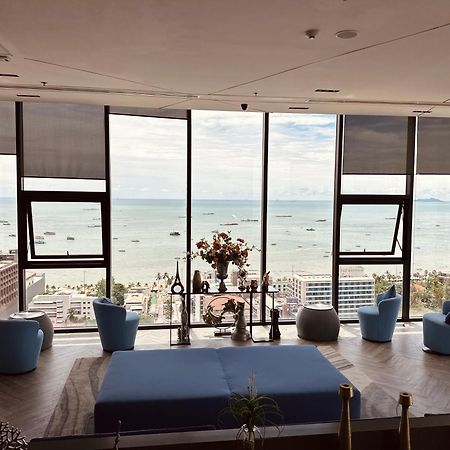 The Base Apartments At Central Pattaya Exteriér fotografie