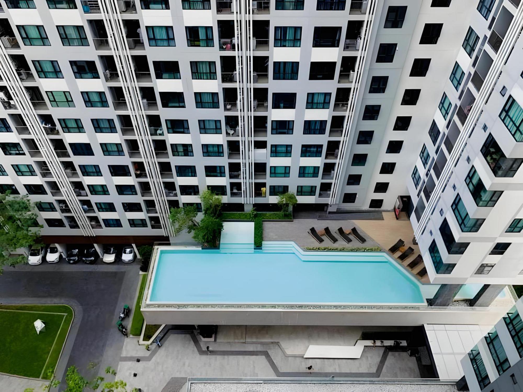 The Base Apartments At Central Pattaya Exteriér fotografie