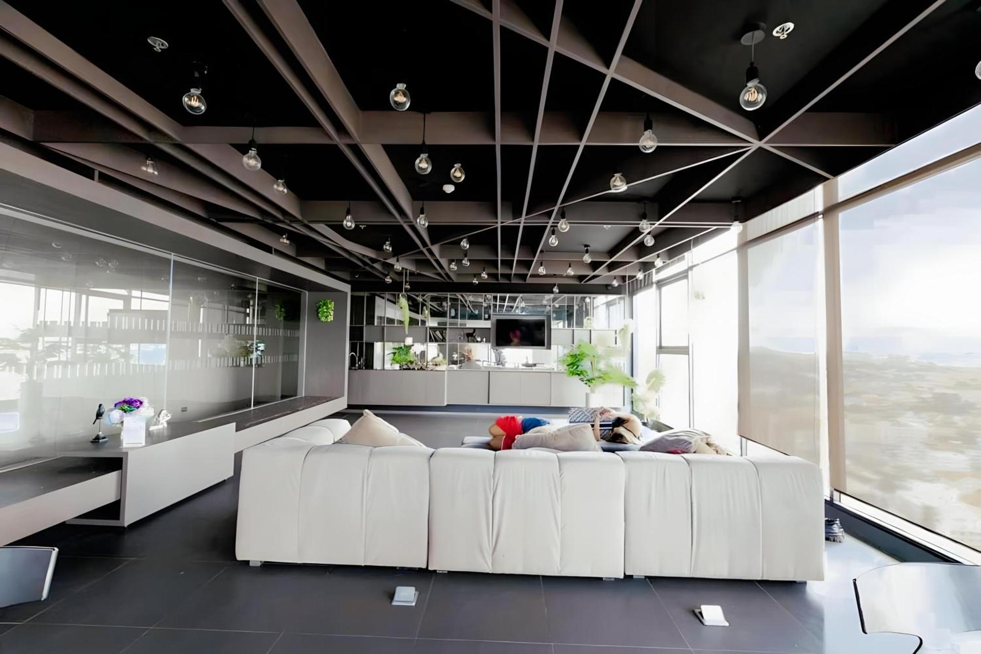 The Base Apartments At Central Pattaya Exteriér fotografie