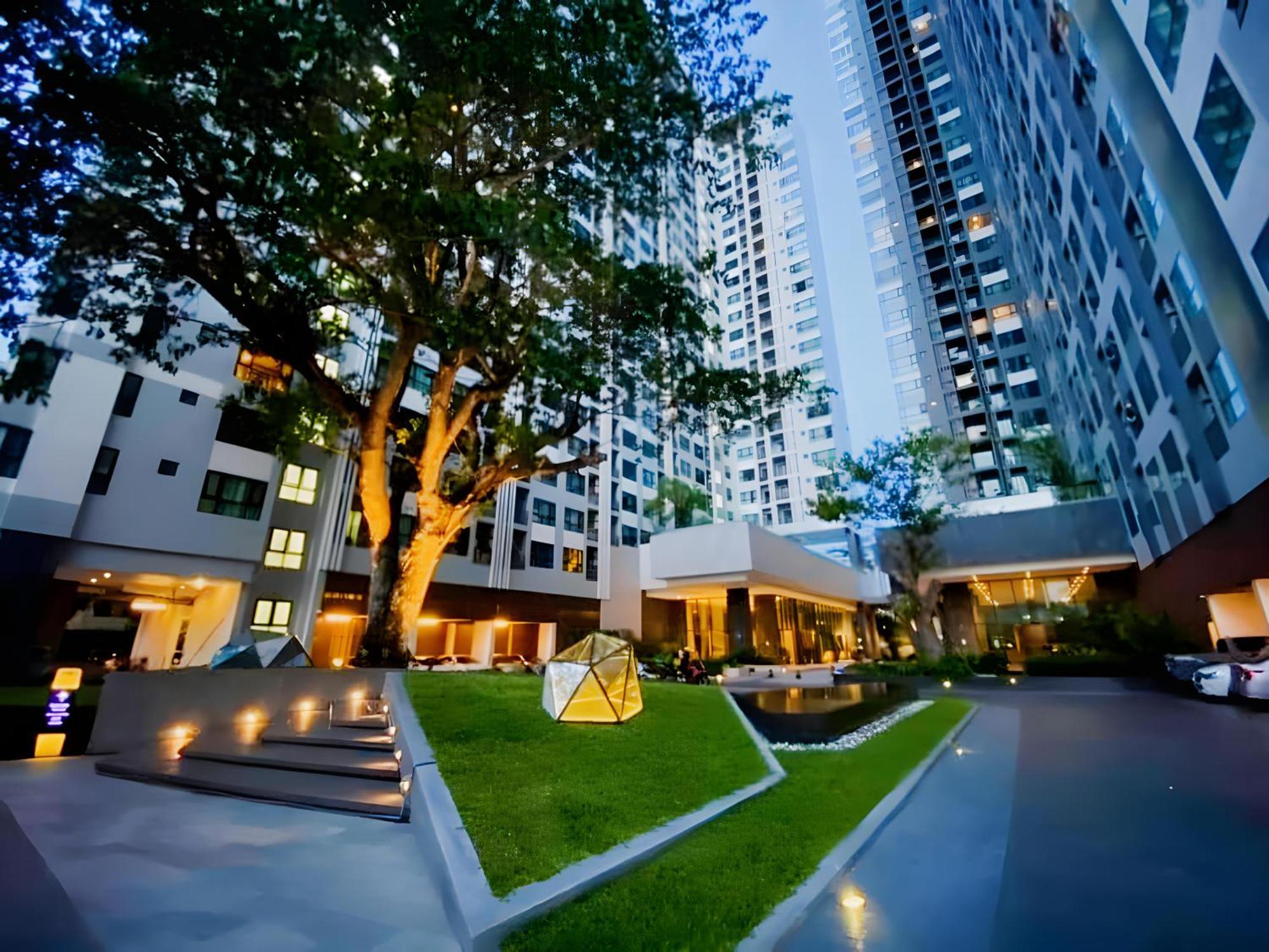 The Base Apartments At Central Pattaya Exteriér fotografie