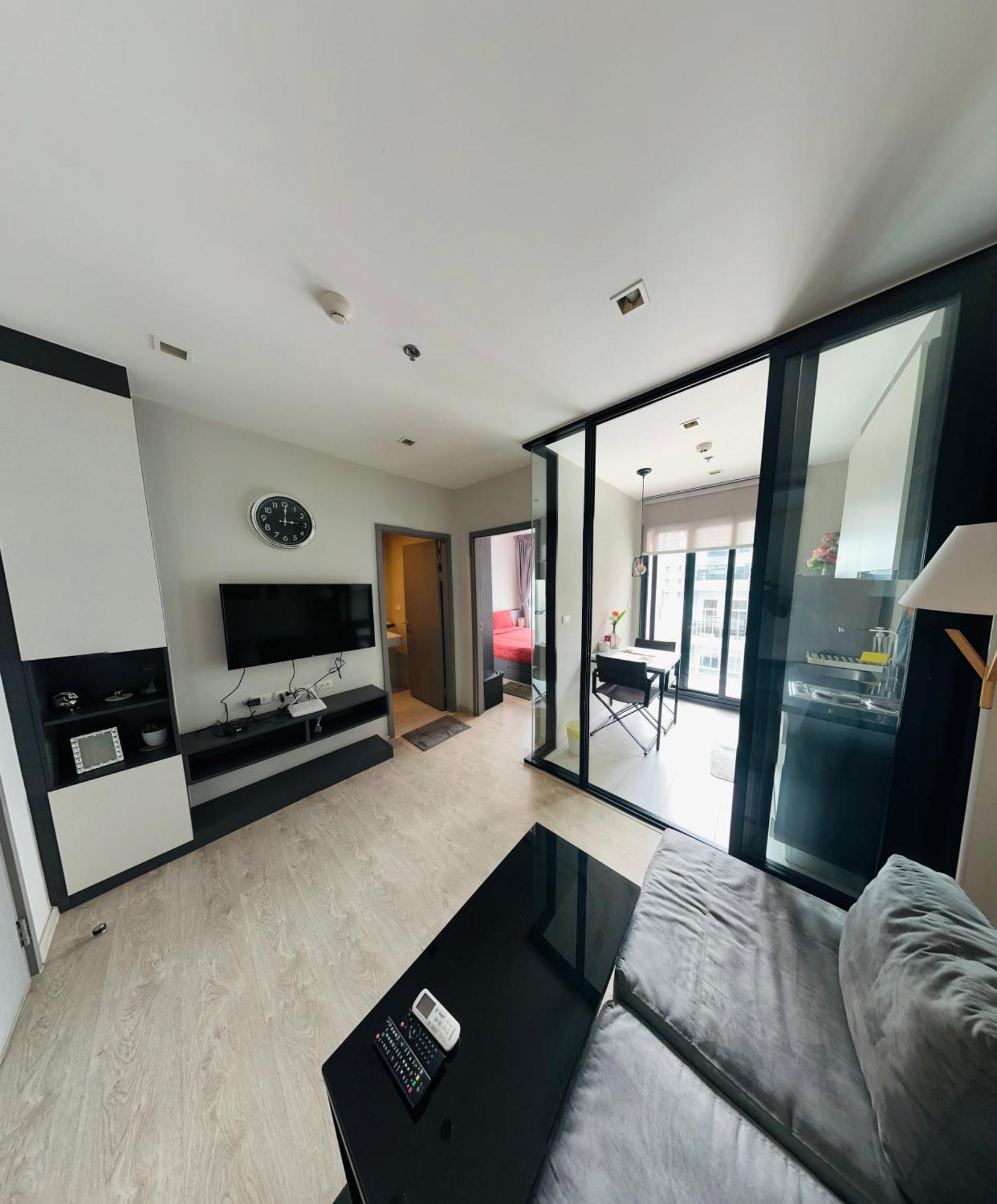 The Base Apartments At Central Pattaya Exteriér fotografie